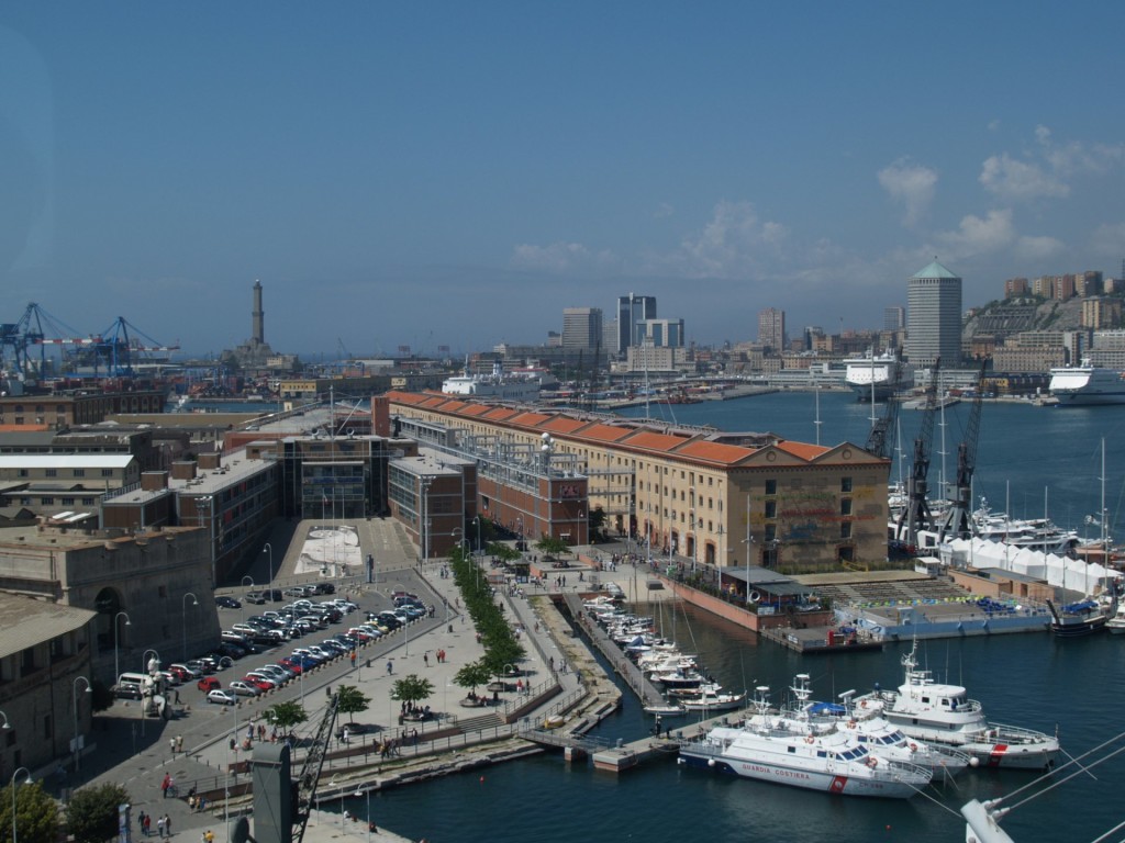 Una veduta del Porto di Genova
