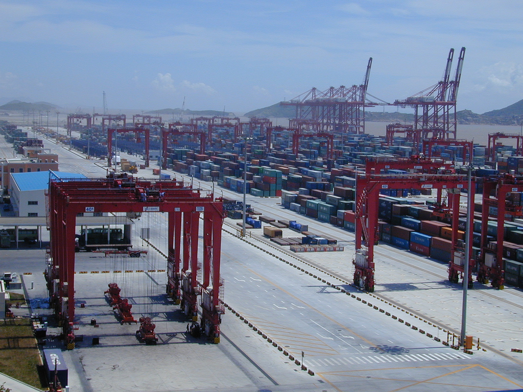 Container port_07_Shanghai
