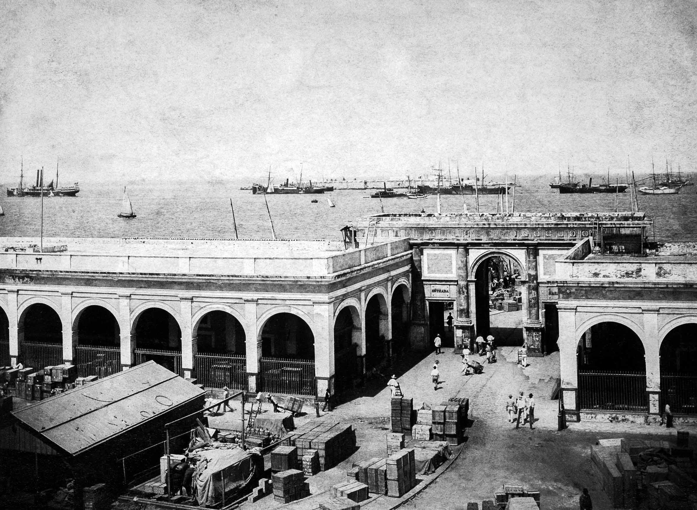 Image_02_Aduana y Puerta de Mar