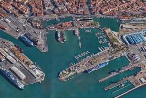 Ship-port-city integration and environmental sustainability