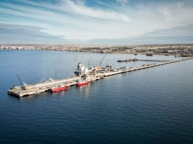 Puerto Madryn (Argentina). A Port City that Lives with its Back to the Port