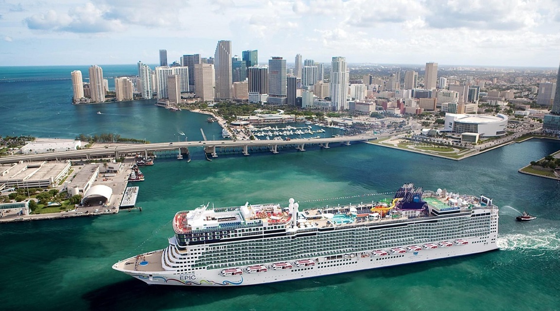 Port Cities and Linguistic Plurality in the Central American Caribbean: History, Power and Resistance of Belize, Bluefields and Puerto Limón